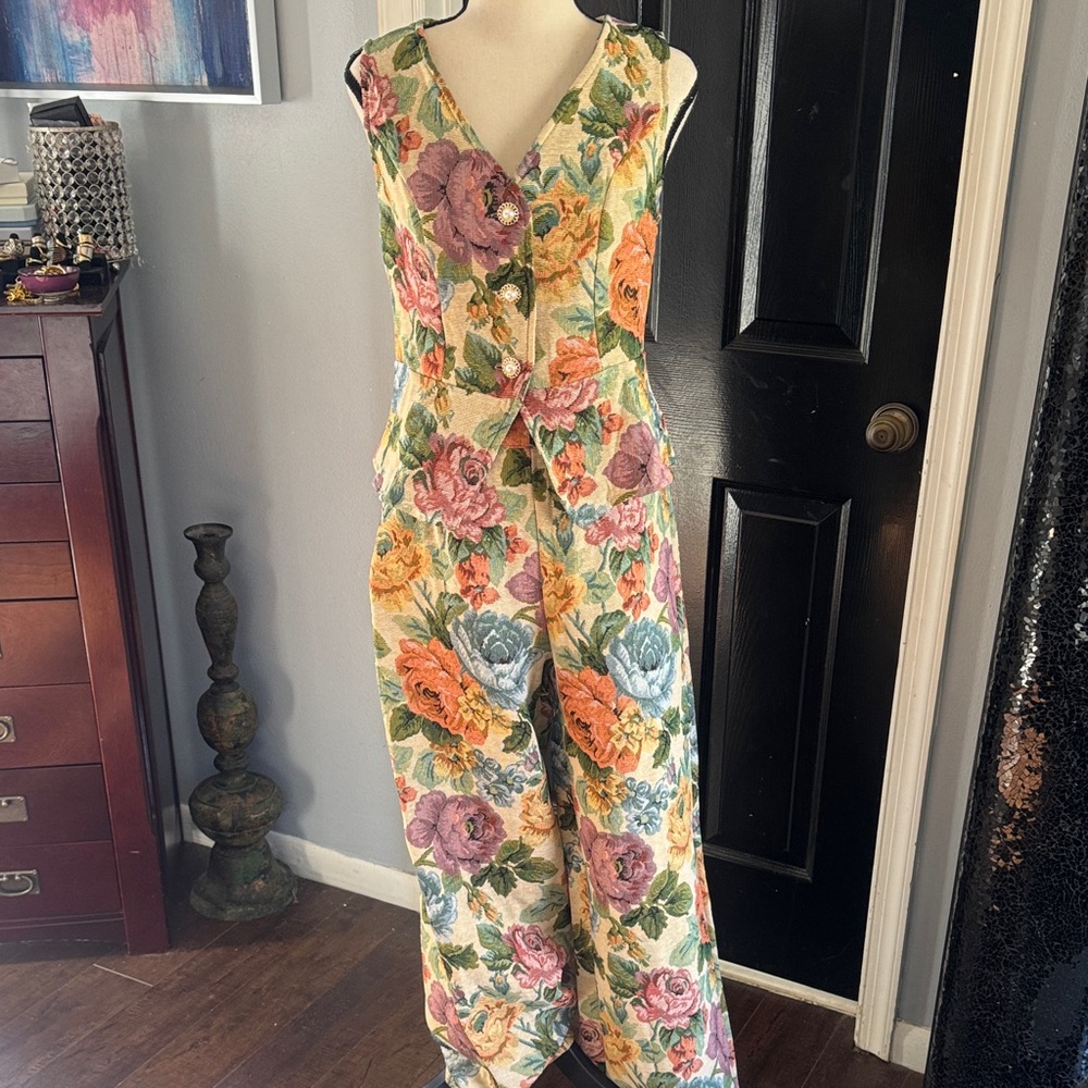 Colorful Floral Button-Front vest 2 piece set